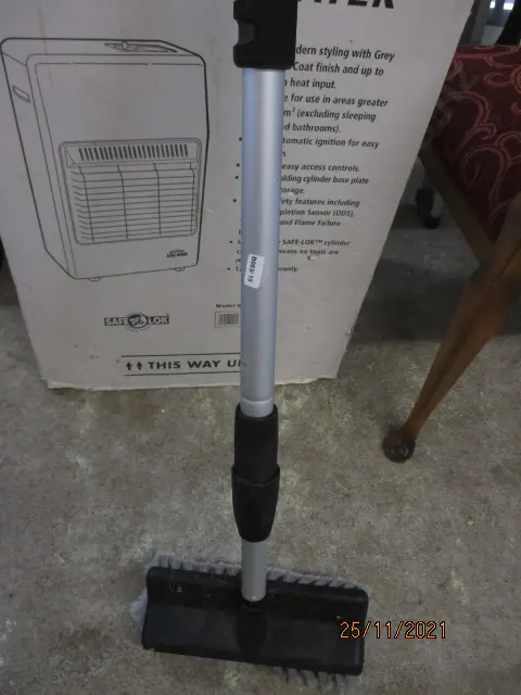 Housewash Brush Image 1++