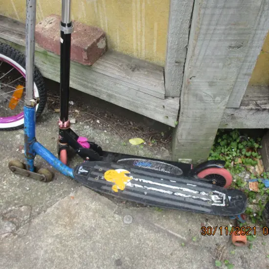 2 Scooters
