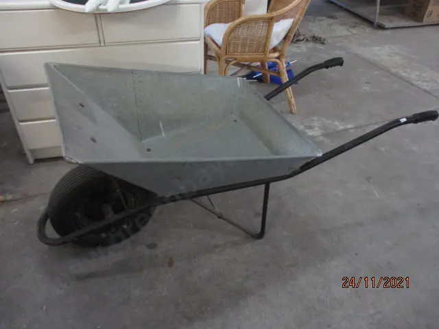 Wheelbarrow Image 1++