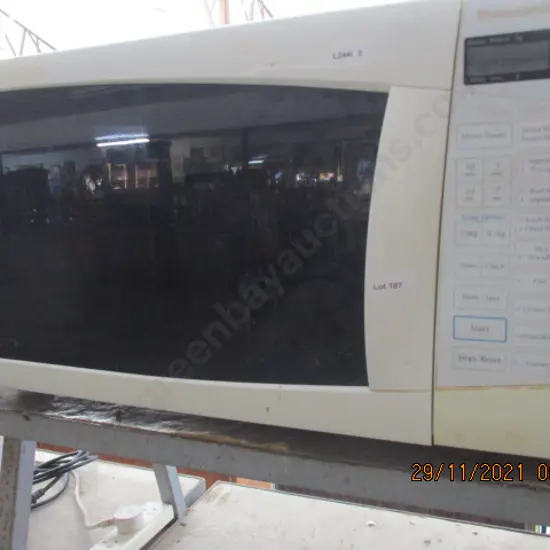 Microwave