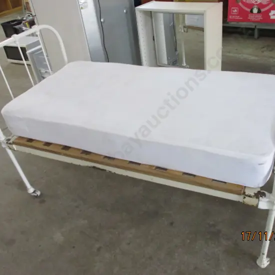 Vintage Bed