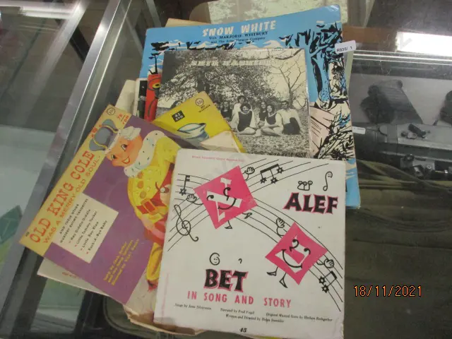 Records Image 1++