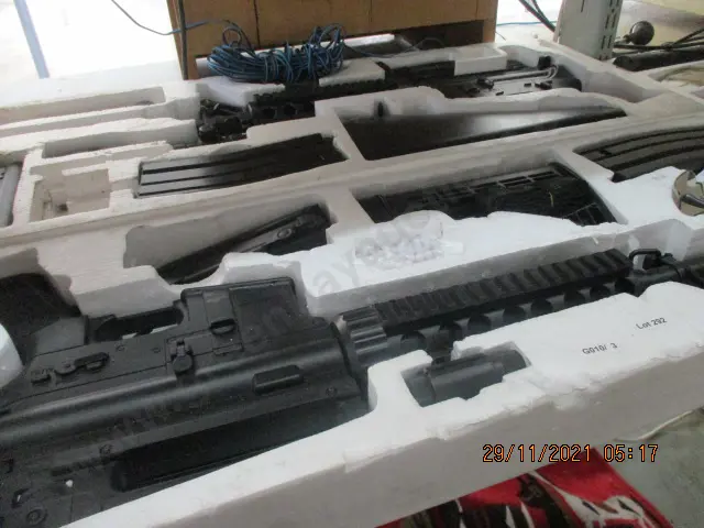 2 Airsoft Guns Image 1++