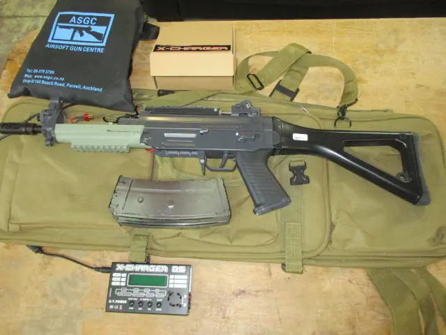 Electric Airsoft Rifle Image 1++