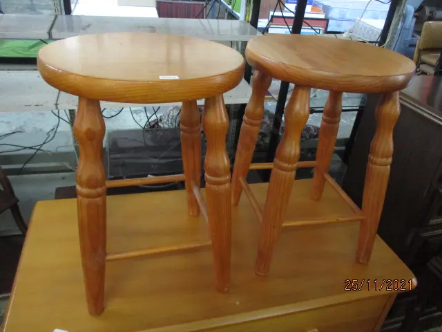 Pr Cottage Stools Image 1++