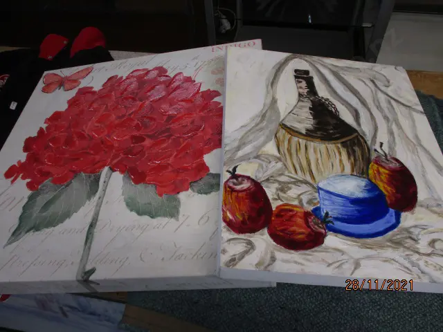 2 Oils Image 1++