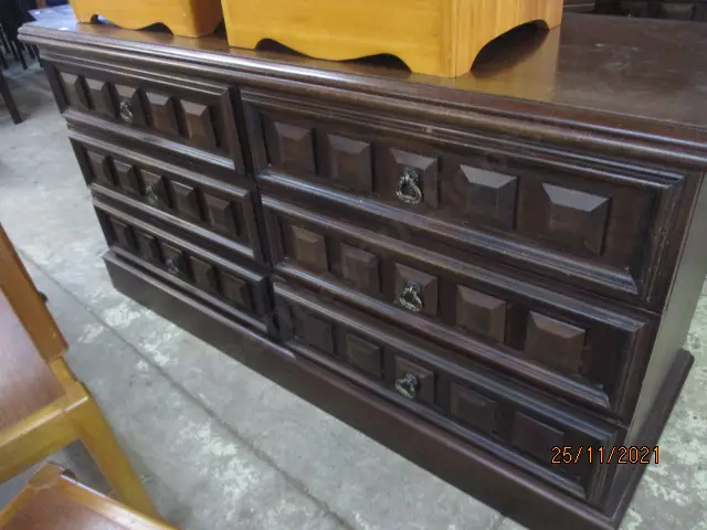 Retro Lowboy Image 1++