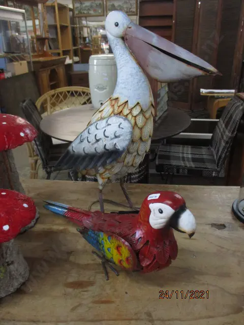 2 Garden Ornaments Image 1++