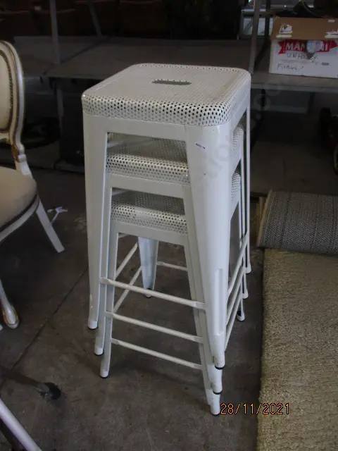 3 Metal Stools Image 1++