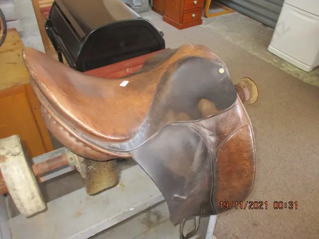 Vintage Saddle Image 1++