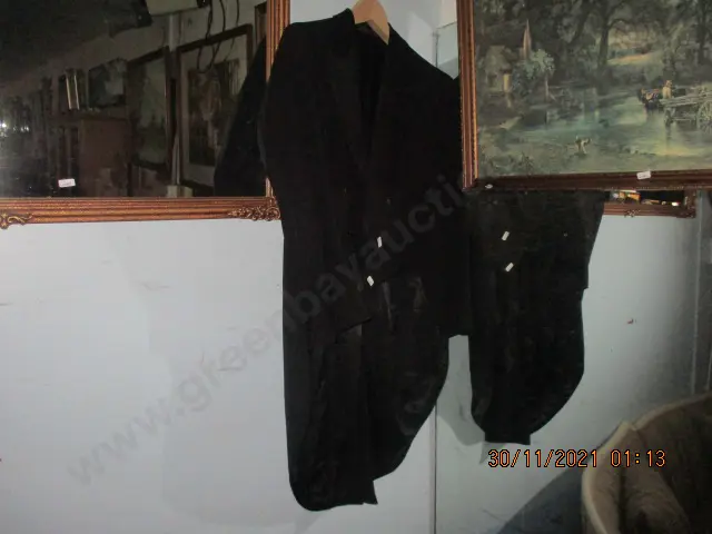 Tuxedo Image 1++