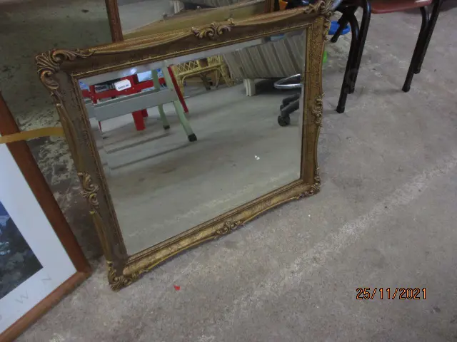 Decorative Mirror Image 1++