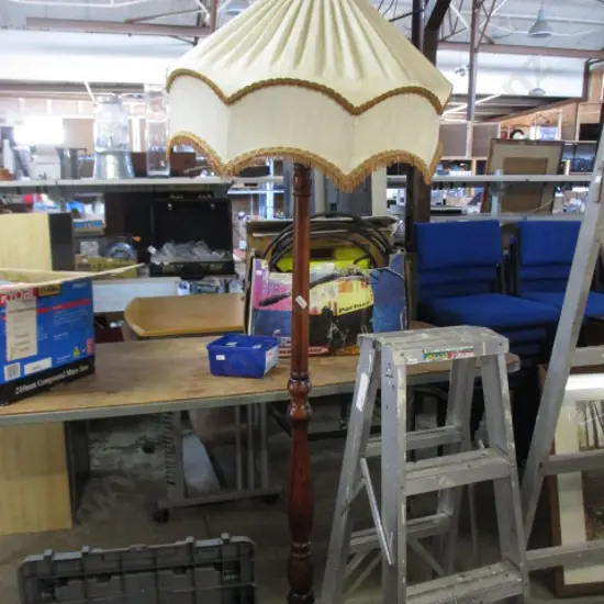 Std Lamp