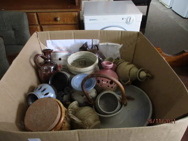 Box Pottery Image 1++