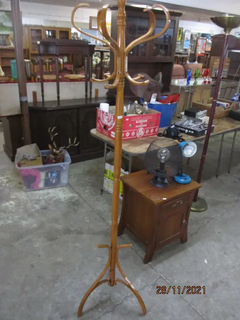 Coat Rack Image 1++