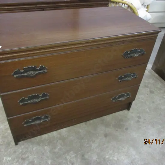3 Drawer Lowboiy