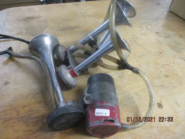 Air Horns Image 1++