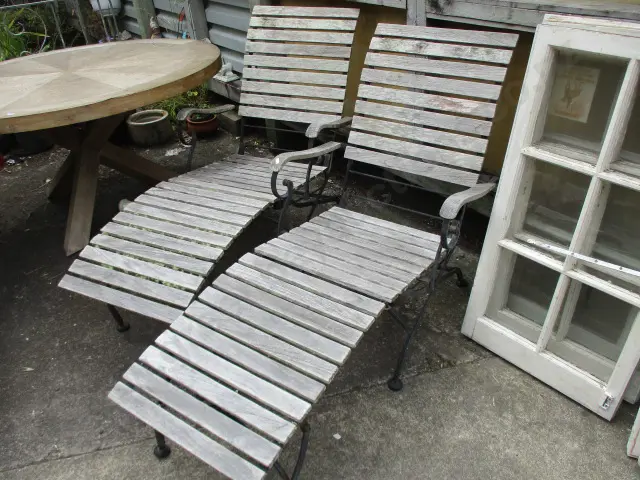 Pr Wooden Loungers Image 1++