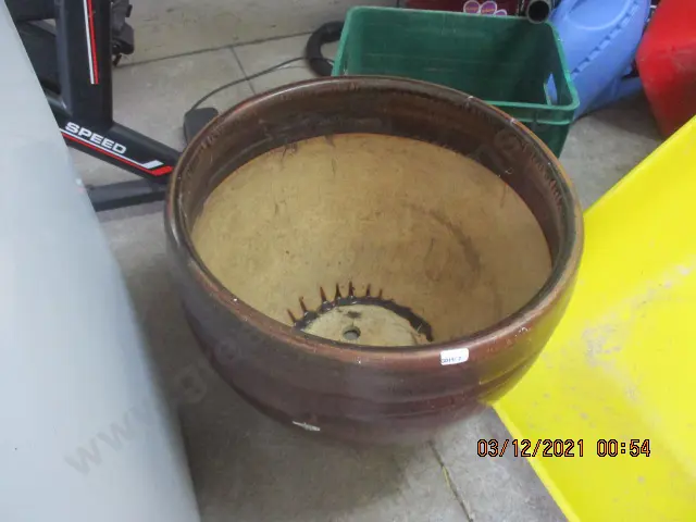 Large Planter Image 1++