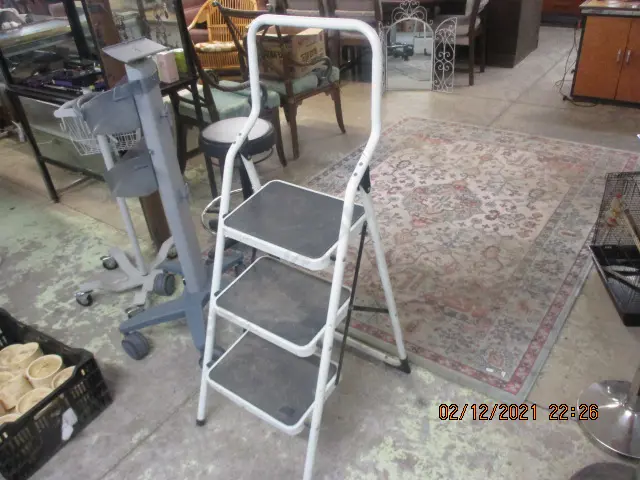 Stepladder Image 1++