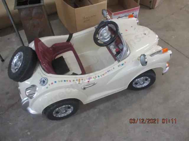 Rideon Car (no Battery) Image 1++