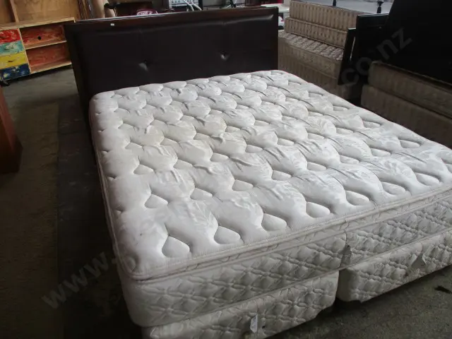 Split Base King Bed Image 1++