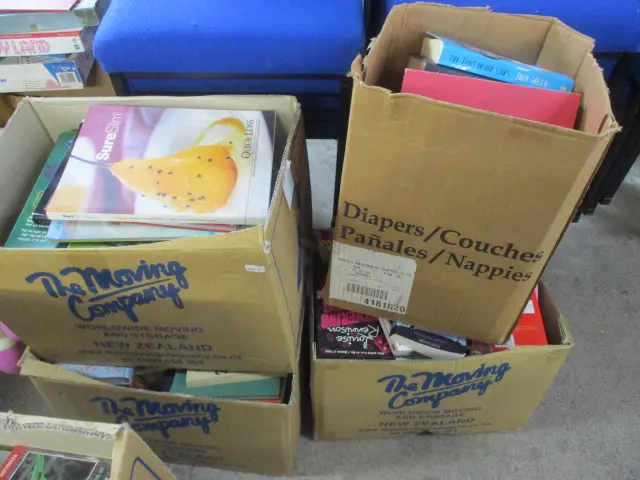 Bay Books Image 1++