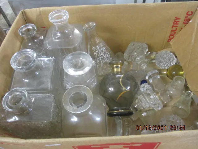 Decanters Image 1++