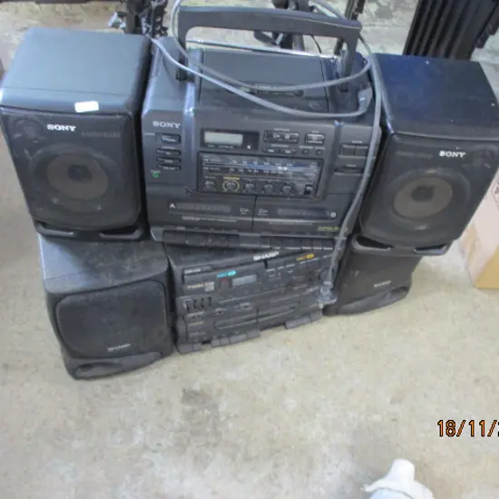 2 Stereos