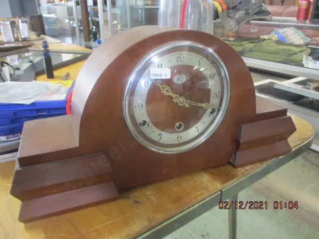 Mantle Clock Image 1++