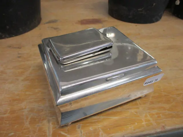 Vesta and Cig Box Image 1++