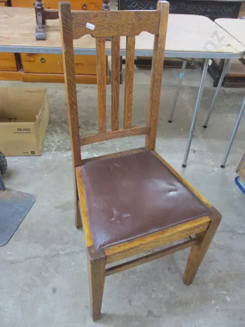 Oak Chair Image 1++