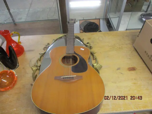 Yamaha Guitar Image 1++