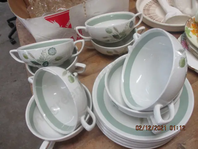 Woods Dinnerware Image 1++