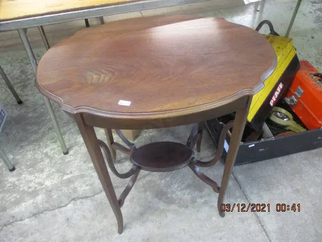 Side Table Image 1++