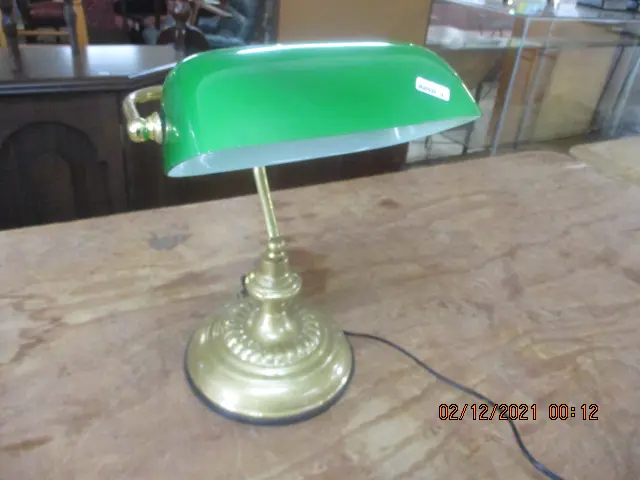 Bankers Lamp Image 1++