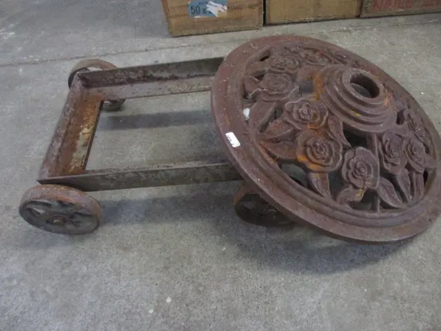 Dolly and Umbrella Stand Image 1++