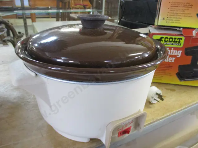 Crockpot Image 1++