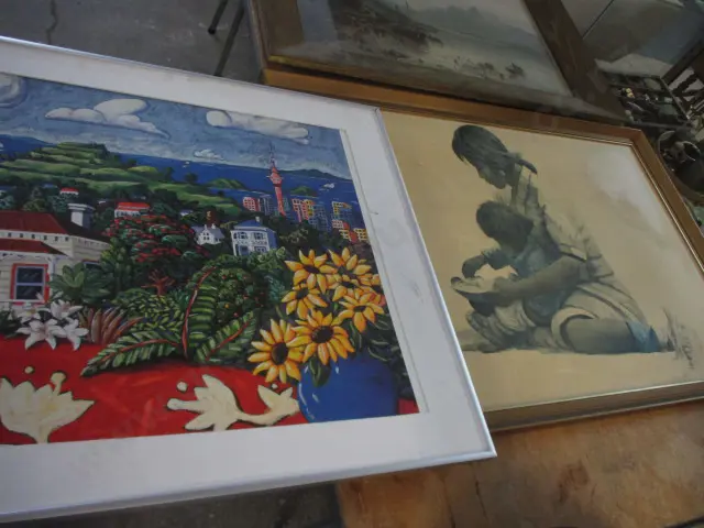 2 Prints Image 1++