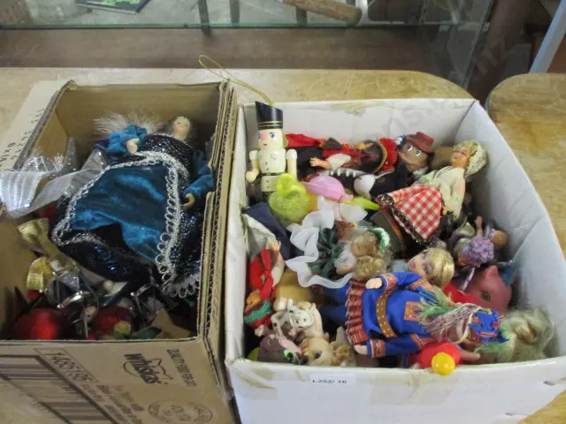 2 Boxes Toys Image 1++