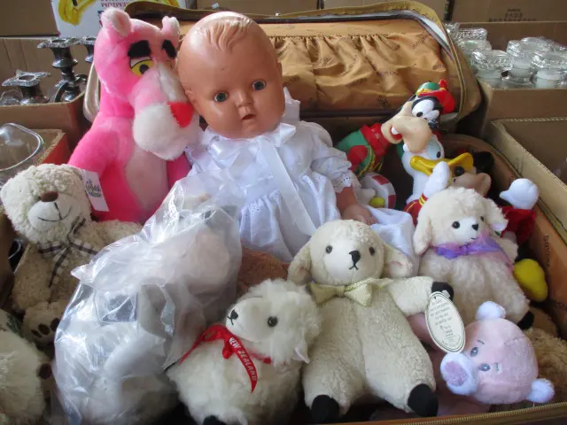 Doll and Toys Image 1++