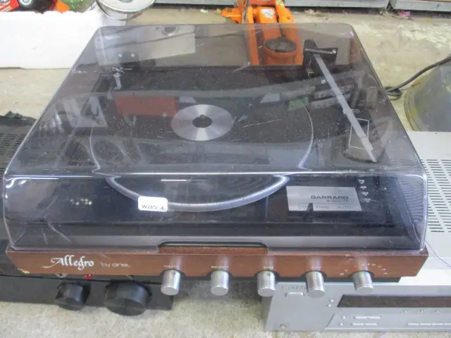Turntable Image 1++