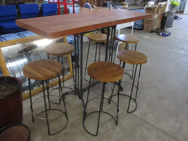 Bar Table and 6 Stools Image 1++