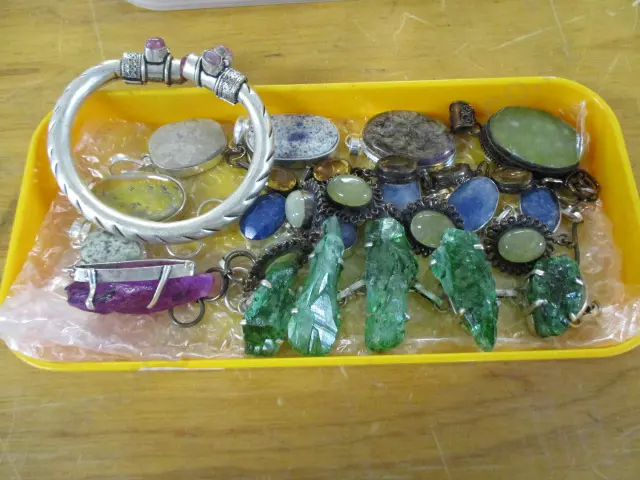 Costume Jewellery Image 1++