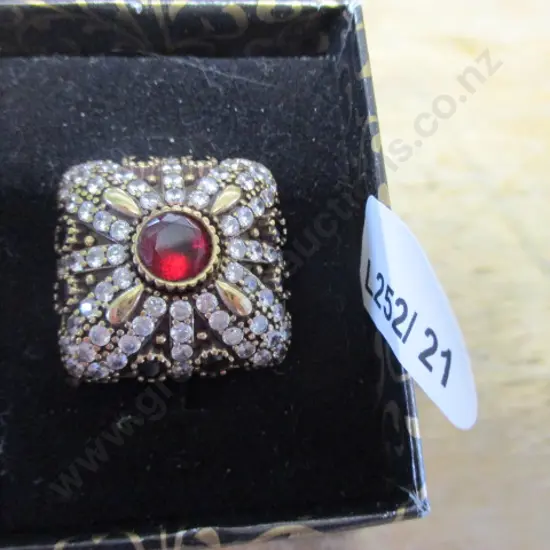 Dress Ring