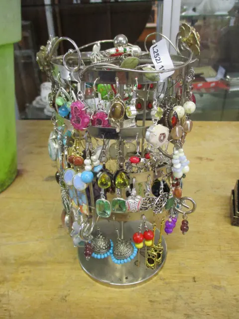 Tree Earrings Image 1++
