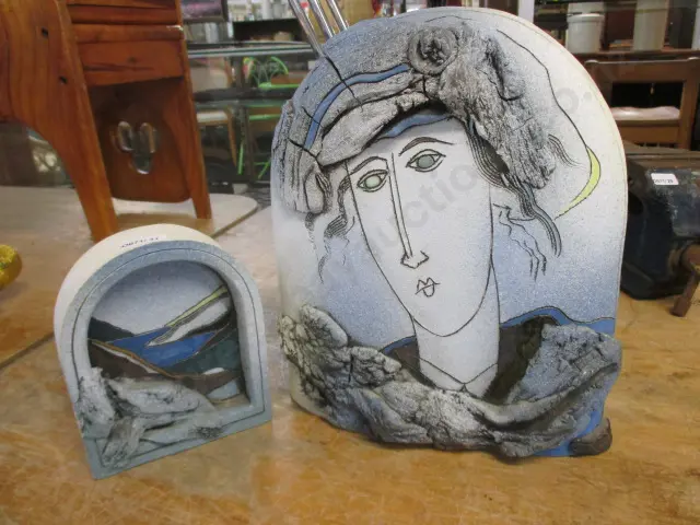 2 Pieces I Drury Pottery Image 1++