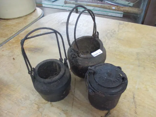 3 Glue Pots Image 1++