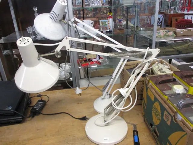 2 Anglepoise  Lamps (af) Image 1++