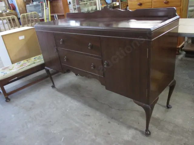 Vintage Mahog Sideboard Image 1++